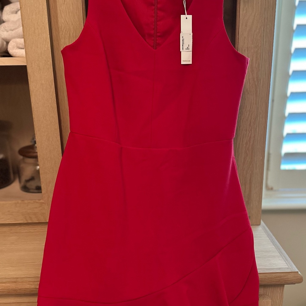 Elegant Red Sleeveless Dress